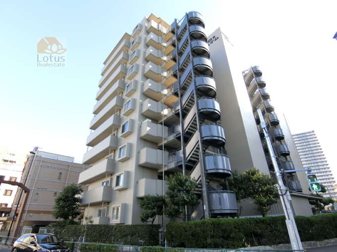 ニックハイム東陽町第７外観共用部3｜ニックハイム東陽町第７は昭和60年築、10階建てのマンションです。