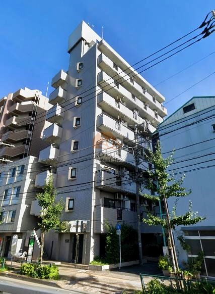 ブランシェ十条外観１｜ブランシェ十条は、1989年（平成 1年） 3月に建てられた8階建てのマンションです。