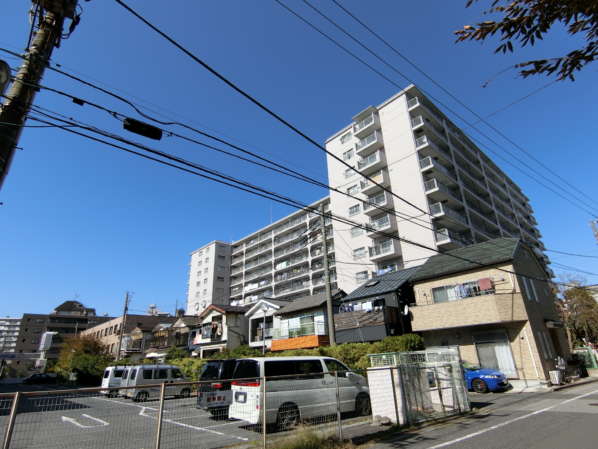 宇喜田カメリアは11階建てのマンションです。