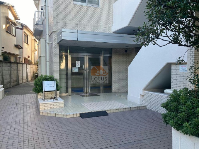 東急ドエルアルス石神井公園エントランス３