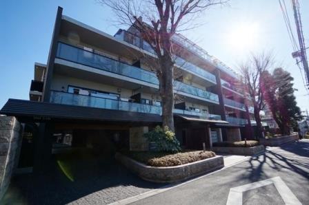 プラウド中野本町外観｜プラウド中野本町は平成２５年築５階建てのマンションです。周辺は閑静な住宅街です。