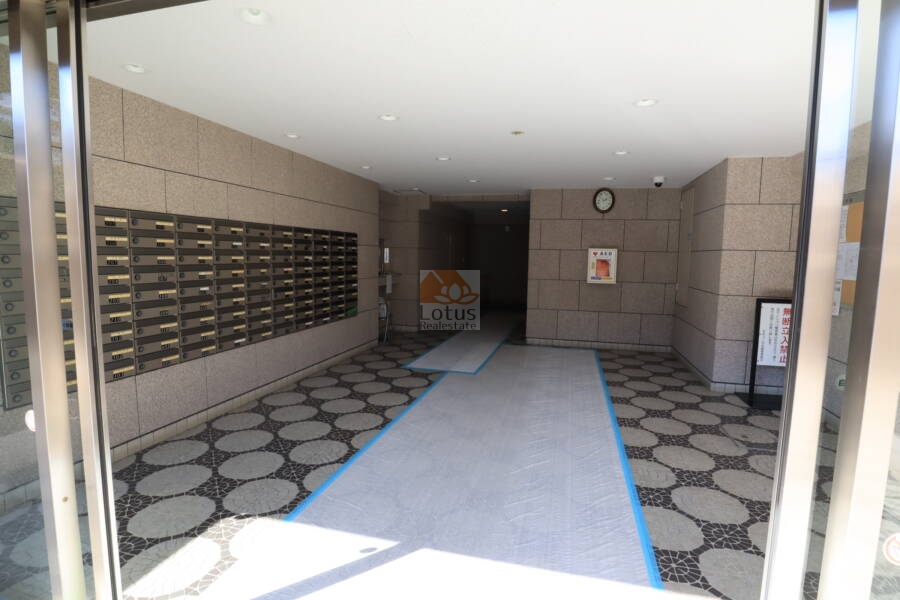 ダイアパレス大島共用部1｜ネオコーポ大島は昭和５１年築、１１階建てのマンションです。平成２８年に耐震補強工事済です。