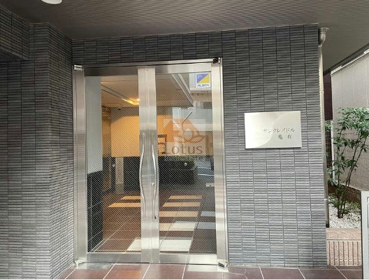 サンクレイドル亀有エントランス１｜エントランスはオートロック付きで安心です。