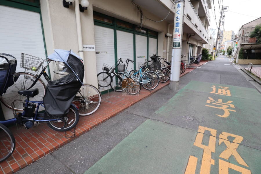 いづみタウン新宿共用部5