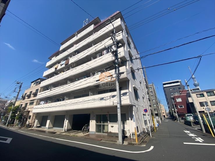 ユニーブル錦糸町外観６｜ユニーブル錦糸町は1982年（昭和57年）の5階建てマンションです。