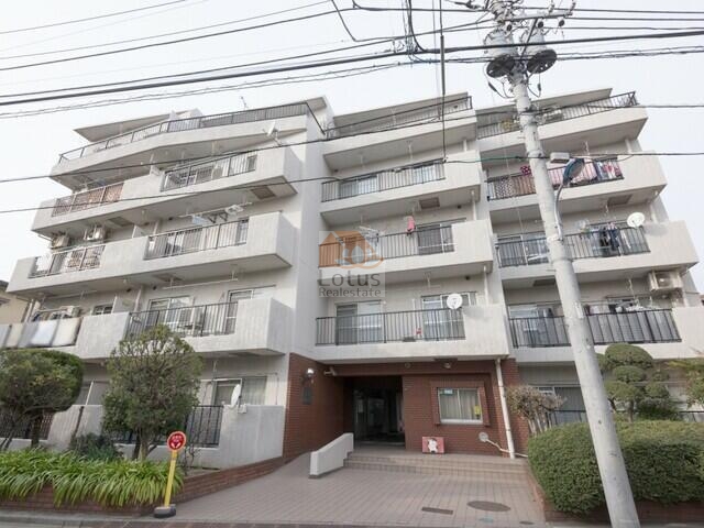 赤羽シティハイツ外観３｜赤羽シティハイツは昭和５６年築、５階建てのマンションです。