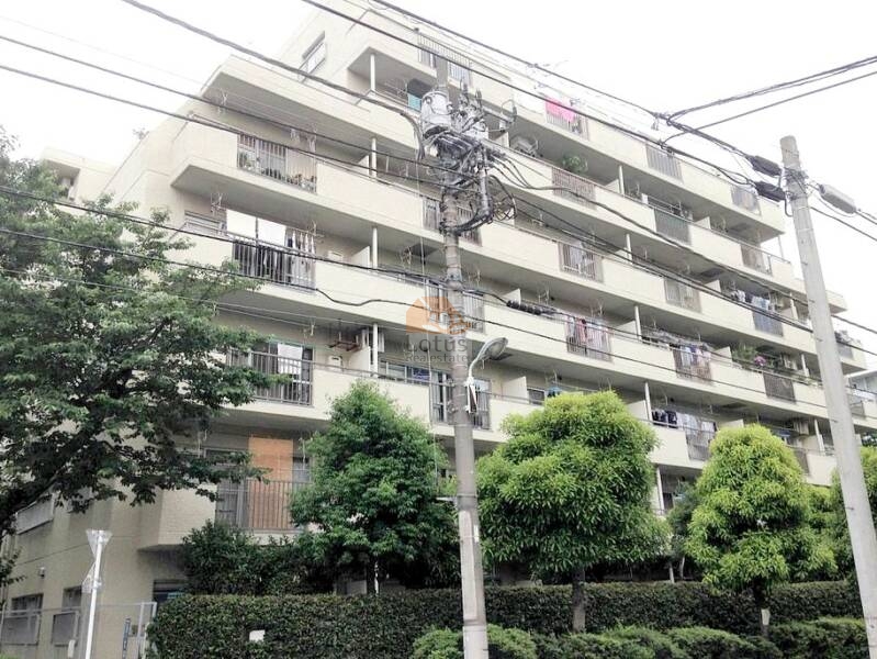 クレールあづさわ_外観1｜クレール小豆沢は、昭和53年築、7階建てのマンションです。