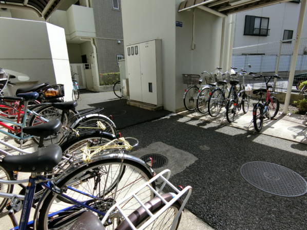サンヴェール亀有の駐輪場です。整然とした印象を受けます。