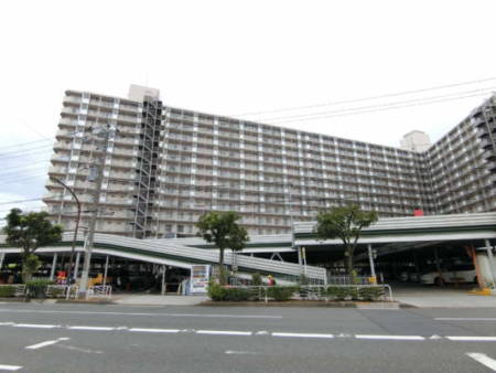 木場サニータウン外観共用部3｜木場・門前仲町駅まで専用シャトルバスがあるので便利です。