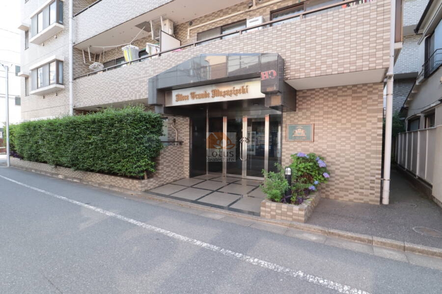 モアグランデ武蔵関エントランス1