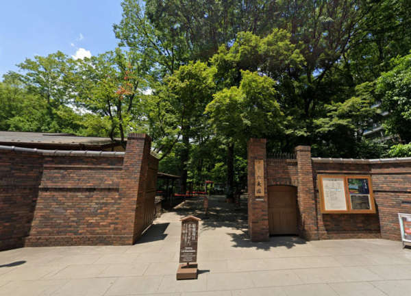 六義園第６コーポ-六義園３｜徒歩5分に「六義園」があります。