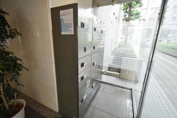 アベニュー音羽外観３｜宅配ボックス完備しています。