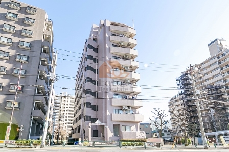 キャッスルマンション町屋壱番館20｜キャッスルマンション町屋壱番館は尾竹橋通りに面したマンションです。