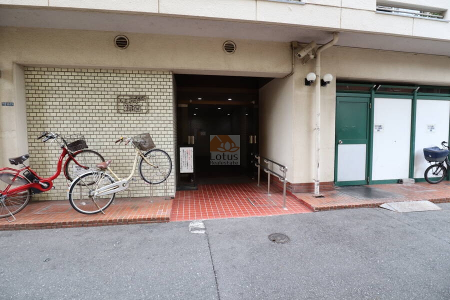いづみタウン新宿エントランス2