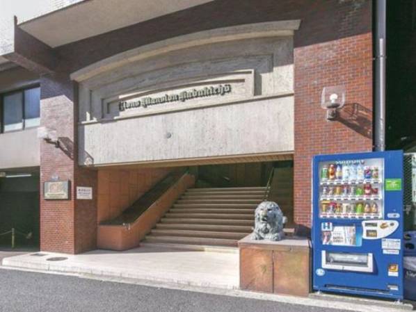 ２００世帯以上ある大規模マンションで管理体制もしっかりしていて安心です。
