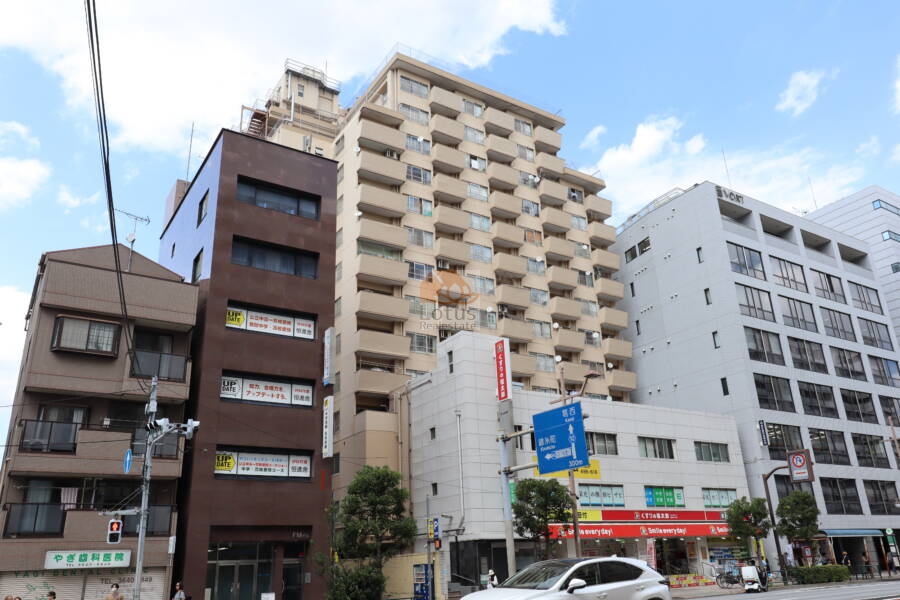東陽町コーポラス外観0｜東陽町コーポラスは昭和48年築、14階建てのマンションです。