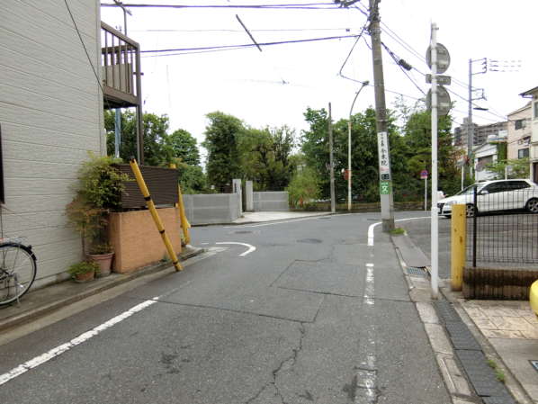 ハイツ面影橋アプローチ5｜しばらく歩くと、