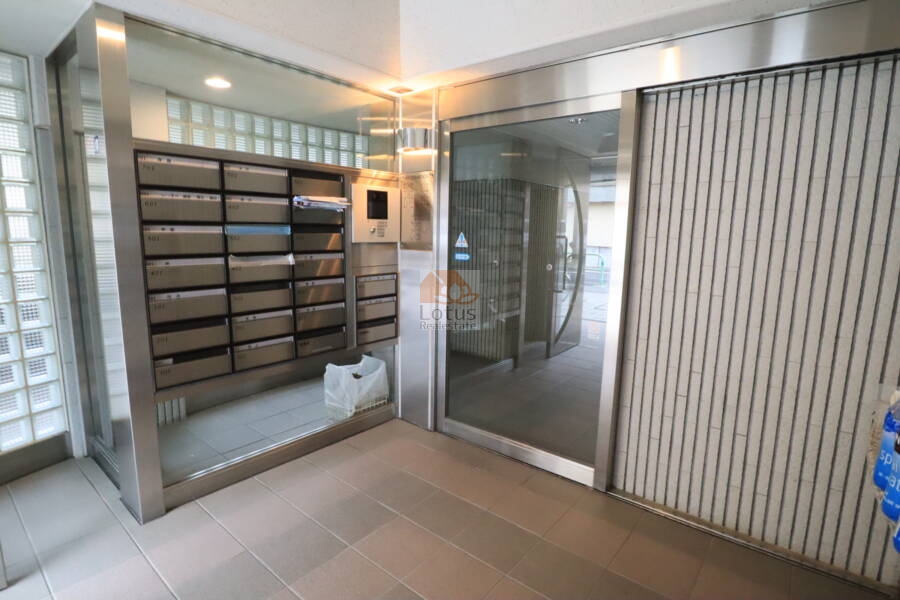 藤和シティホームズ上野山伏町共用部1｜オートロック付きなので安心できます。