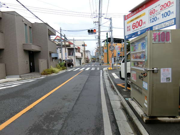 シーアイマンション新小岩親水公園アプローチ14の2｜すぐ信号に出ます。