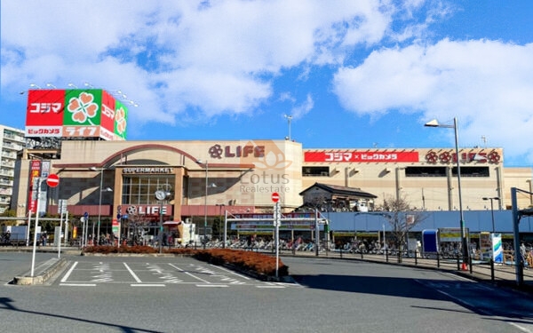 ライフ江北駅前店2｜徒歩7分に「ライフ江北駅前店」があります。