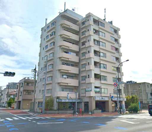 ライオンズマンション江古田外観５｜ライオンズマンション江古田は8階建てのマンションです。目白通り沿いの角地です。