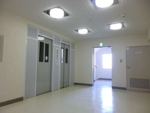 竹の塚マンション4｜大型マンションですのでエレベータシャフトは２本必要です。