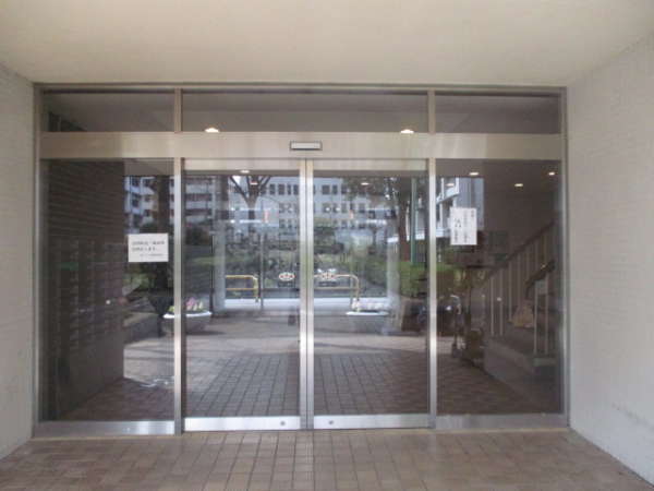亀戸二丁目団地エントランス３｜９号棟エントランスです。