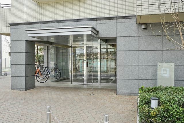 ディアプレイス中野野方エントランス｜オートロック完備しています。