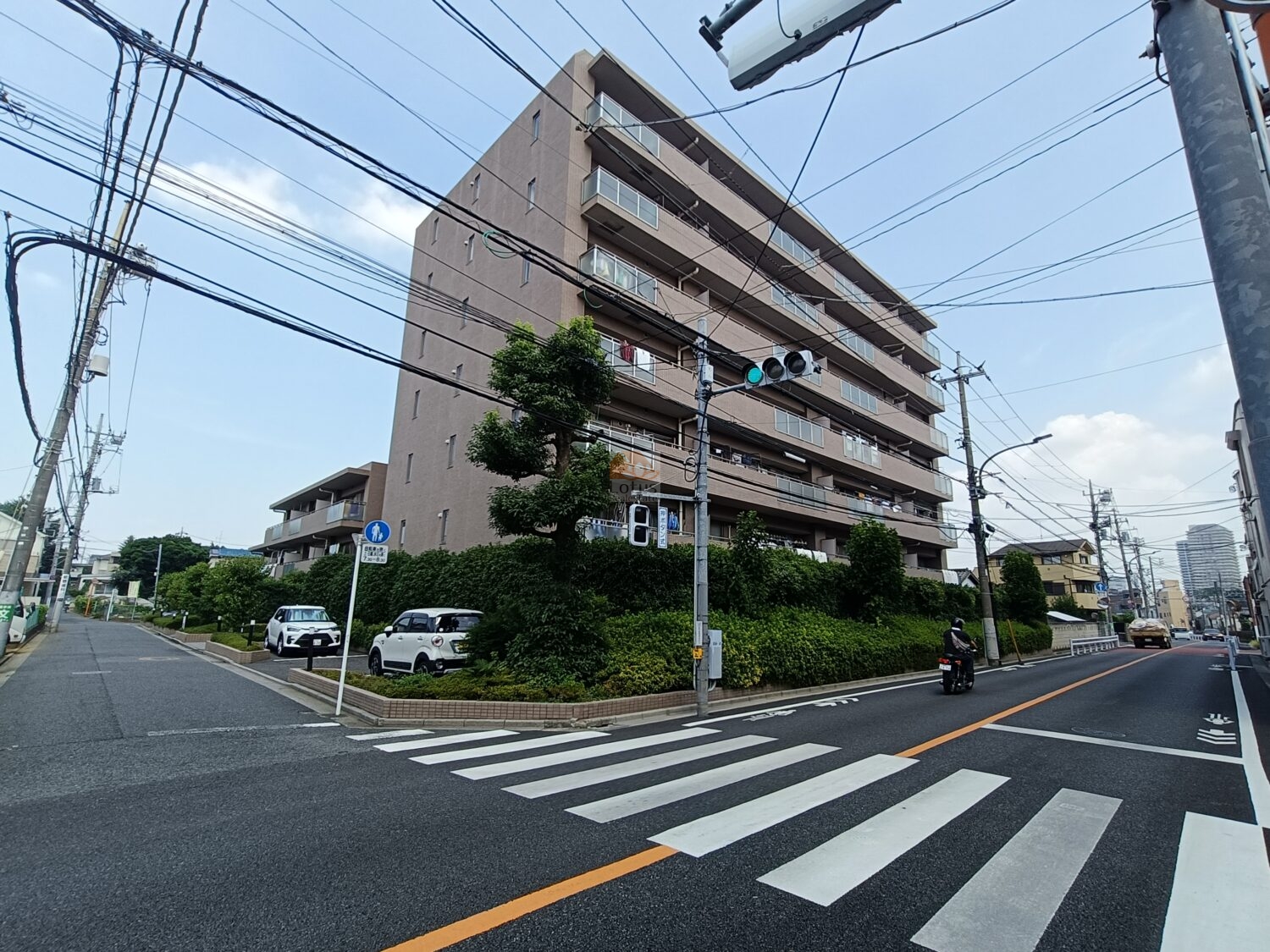 大泉学園ガーデンハウスは平成８年築、７階建てマンションです。住友不動産（株）旧分譲です。