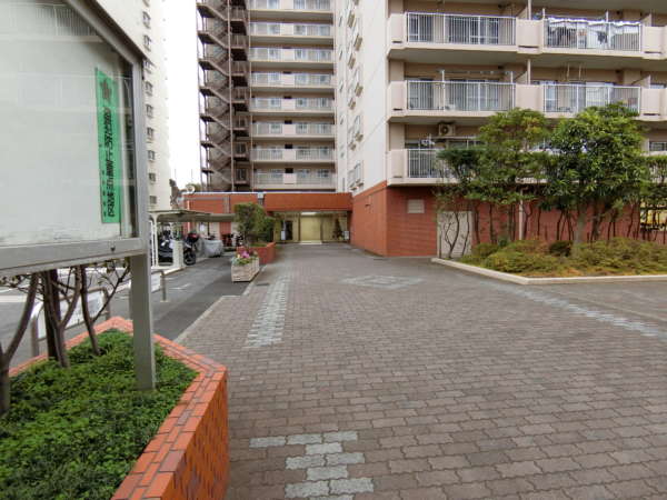 東大島ファミールハイツ２号館エントランス｜2号館エントランスです