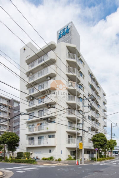 ハイラーク東陽町は８階建てのマンションです。