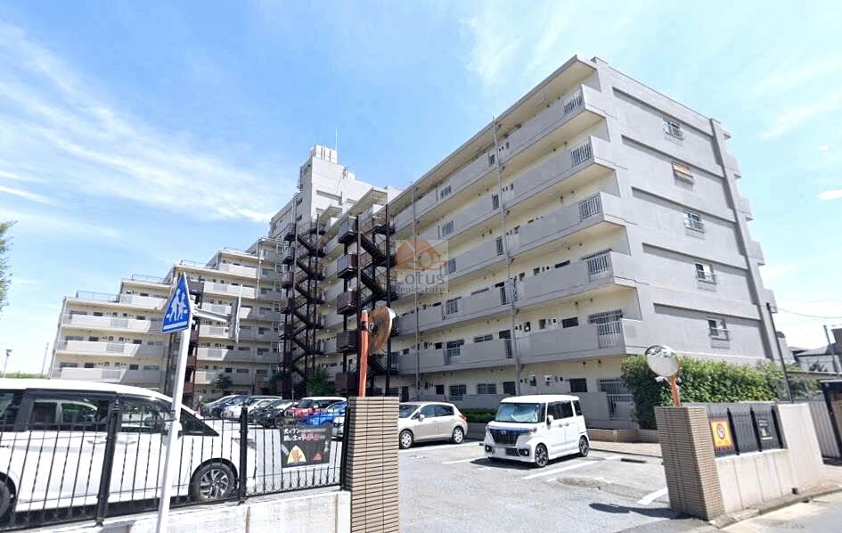 プレジデント中川外観８｜プレジデント中川は昭和53年築、11階建てのマンションです。