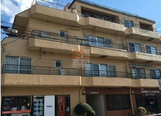 成増第３シャトレ外観 (4)｜成増第３シャトレは、5階建の低層マンションです。周囲の建物と調和しながらも、しっかりと存在感を放っています。