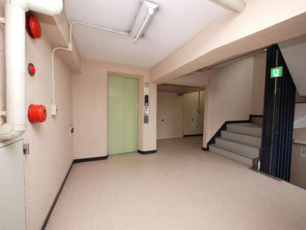 桜台マンション外観・共用部 (2)｜棟内は内廊下となっています