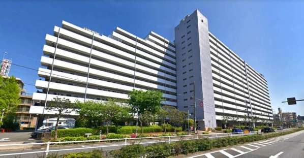 葛西住宅外観１｜葛西住宅は１４階建てのマンションです。総戸数２３８戸の大規模マンションです。西側に葛西中央通りがあります。