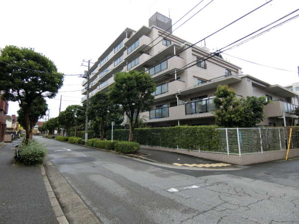 シーアイマンション新小岩親水公園外観共用部2｜シーアイマンション新小岩親水公園は平成元年２月築の７階建て、総戸数５０戸の大規模マンションです。