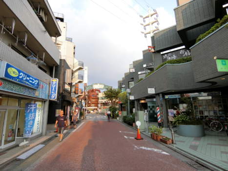 野方駅10｜野方本町通り環七まで続いています。
