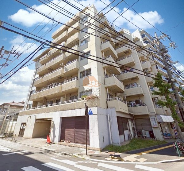 グリーンパーク第１２綾瀬外観４ (1)｜グリーンパーク第１２綾瀬は昭和59年築、8階建てのマンションです。