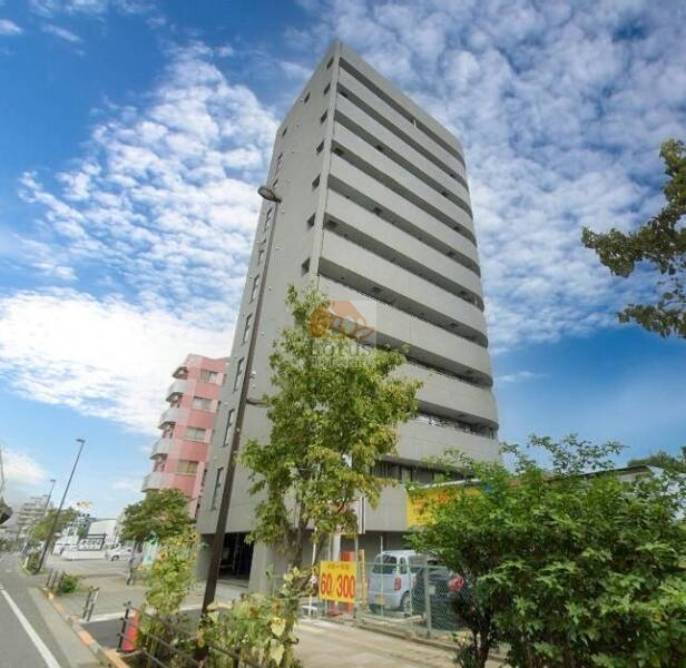 シーズ西日暮里外観１｜シーズ西日暮里は、1992年（平成4年）に建てられた、11階建てのマンションです。尾久橋通り沿いに立地します。