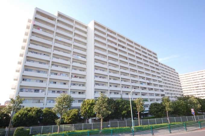 なぎさニュータウン1｜６号棟外観。６号棟もリバーサイドのマンションです。６号棟も区の保育園を併設しています。ＳＲＣ造14階建て258戸