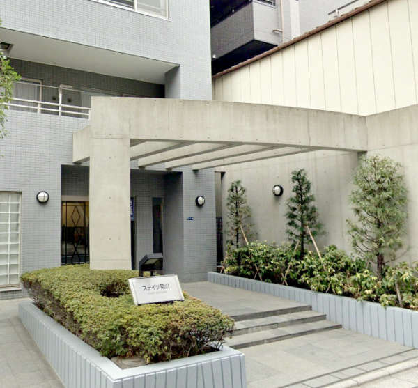 ステイツ菊川エントランス２｜エントランスはオートロック完備で、安全面にも配慮されています。