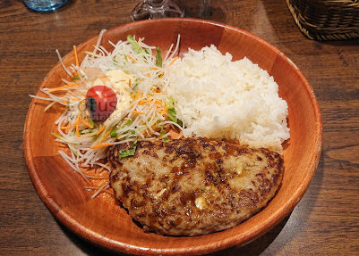 びっくりドンキー 中葛西店｜「びっくりドンキー 中葛西店」さんが徒歩１分にあります。コスパのよい美味しいハンバークが食べれるお店です。