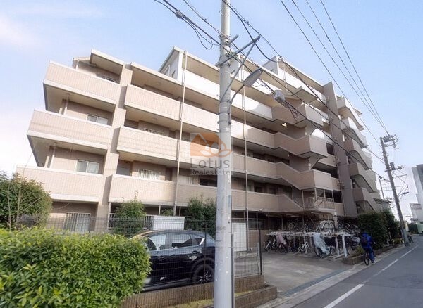 大泉学園ノーブルスクエア外観2｜大泉学園ノーブルスクエアは平成20年築、7階建てのマンションです。