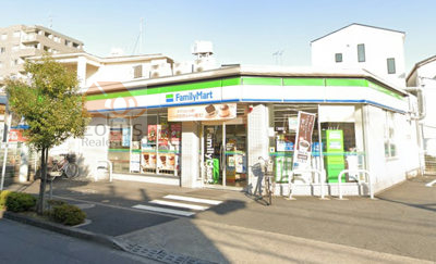 ファミリーマート 足立東和店