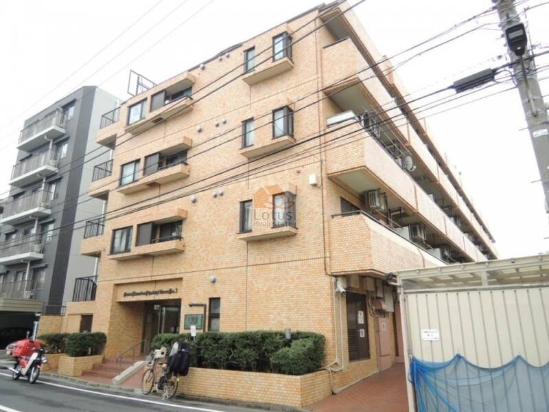 ライオンズマンション石神井公園第３外観１｜ライオンズマンション石神井公園第三は、昭和57年築、6階建のマンションです。