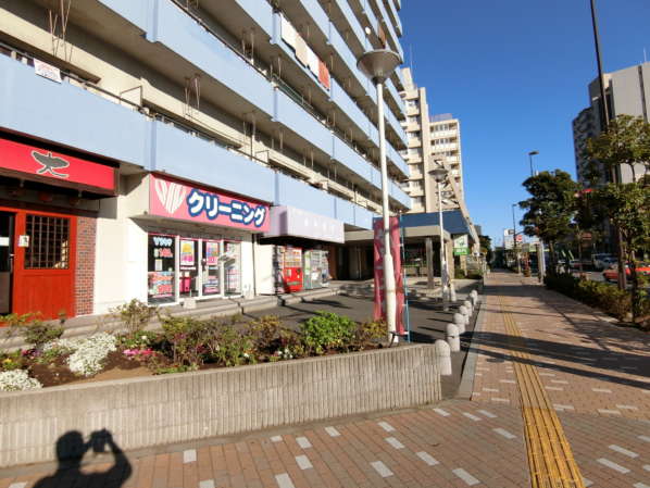 南砂キャピタルコータース外観・共用部2｜１階には店舗もあります>