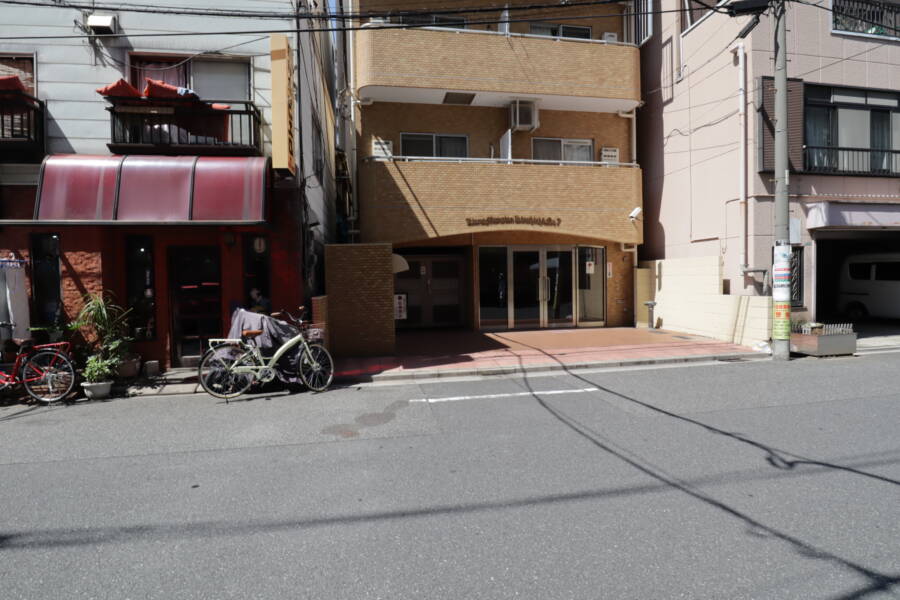 ライオンズマンション錦糸町第７エントランス1｜エントランスです。