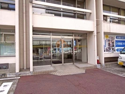 メゾンドール高田馬場エントランス2｜エントランスです。