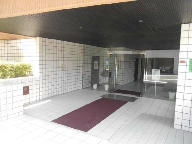 方南サンハイツエントランス１｜管理体制は良好です。