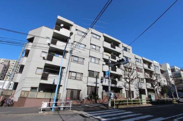 グランドメゾン高田馬場16｜グランドメゾン高田馬場は昭和５５年築、５階建てのマンションです。